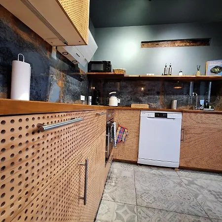 Oerlinghausen, Gesamte Stilvolle Wohnung, 3 Schlafzimmer, 4 Betten شقة Oerlinghausen