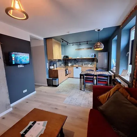 Oerlinghausen, Gesamte Stilvolle Wohnung, 3 Schlafzimmer, 4 Betten Oerlinghausen