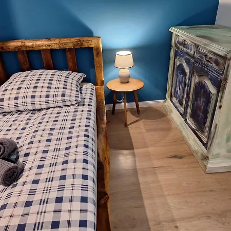 Oerlinghausen, Gesamte Stilvolle Wohnung, 3 Schlafzimmer, 4 Betten Oerlinghausen