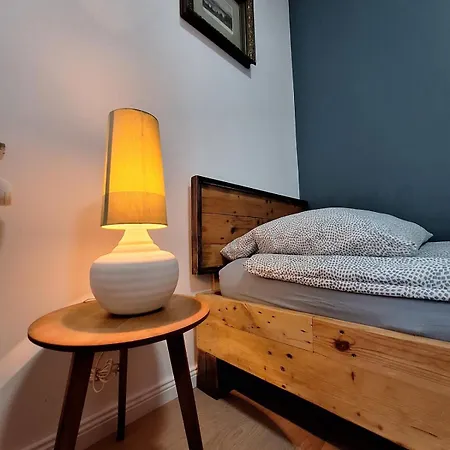 Oerlinghausen, Gesamte Stilvolle Wohnung, 3 Schlafzimmer, 4 Betten