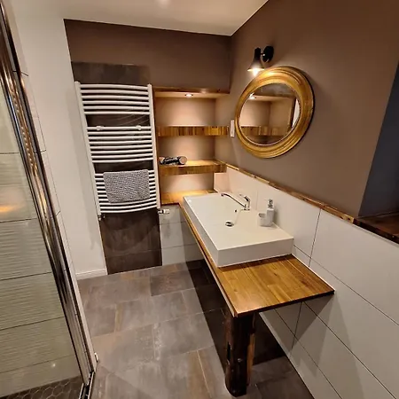 Oerlinghausen, Gesamte Stilvolle Wohnung, 3 Schlafzimmer, 4 Betten