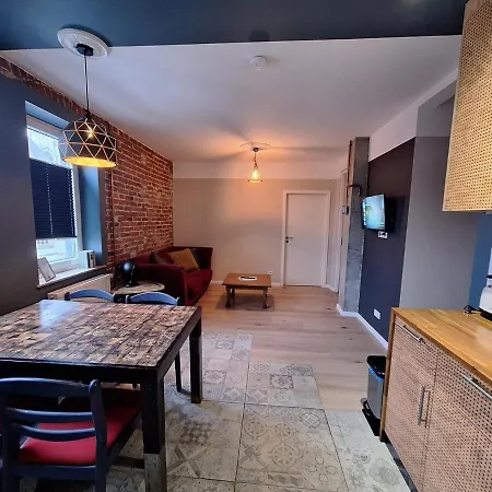 Oerlinghausen, Gesamte Stilvolle Wohnung, 3 Schlafzimmer, 4 Betten شقة Oerlinghausen