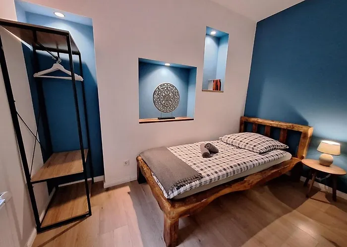 Oerlinghausen, Gesamte Stilvolle Wohnung, 3 Schlafzimmer, 4 Betten * Oerlinghausen