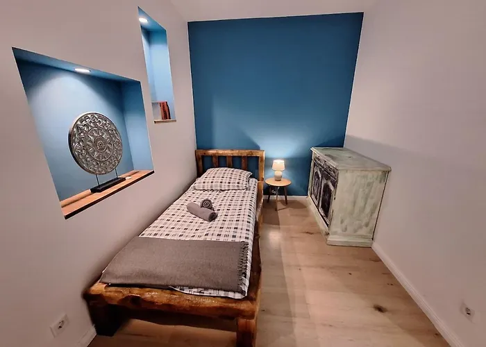 Apartamento Oerlinghausen, Gesamte Stilvolle Wohnung, 3 Schlafzimmer, 4 Betten