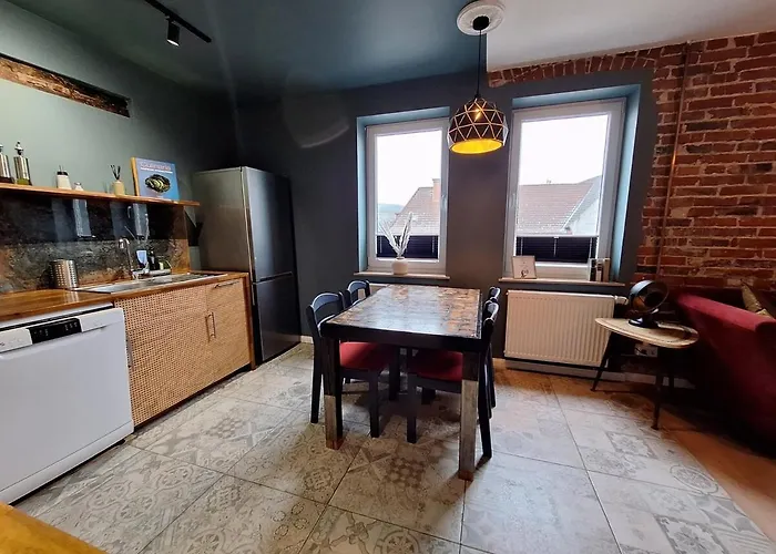 Oerlinghausen, Gesamte Stilvolle Wohnung, 3 Schlafzimmer, 4 Betten *