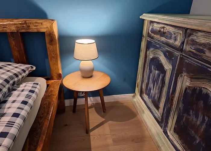 Oerlinghausen, Gesamte Stilvolle Wohnung, 3 Schlafzimmer, 4 Betten Apartamento