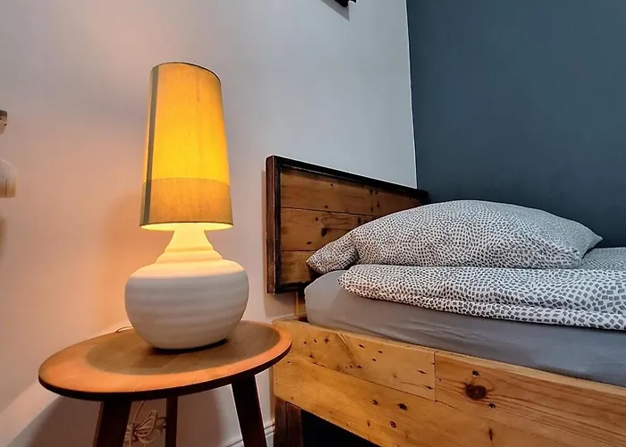 Oerlinghausen, Gesamte Stilvolle Wohnung, 3 Schlafzimmer, 4 Betten