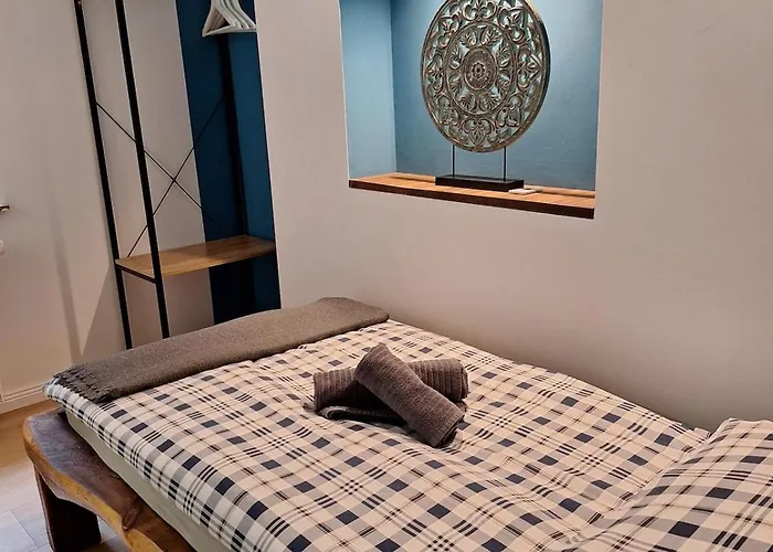 Oerlinghausen, Gesamte Stilvolle Wohnung, 3 Schlafzimmer, 4 Betten Apartamento *