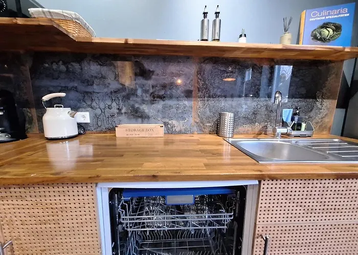 Oerlinghausen, Gesamte Stilvolle Wohnung, 3 Schlafzimmer, 4 Betten Apartamento